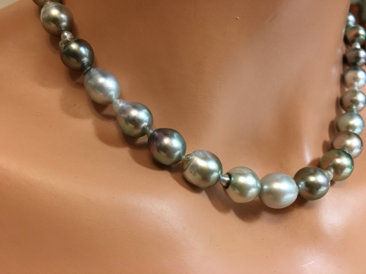 Tahiti Perlen Strang 8.4 - 11.0 mm 32 Perlen