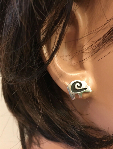 B�ren Ohrstecker Hopi Overlay