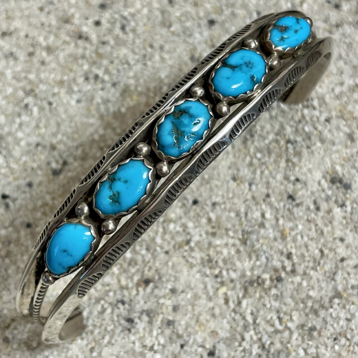 Gro�er Navajo Armreif mit 5 T�rkisen