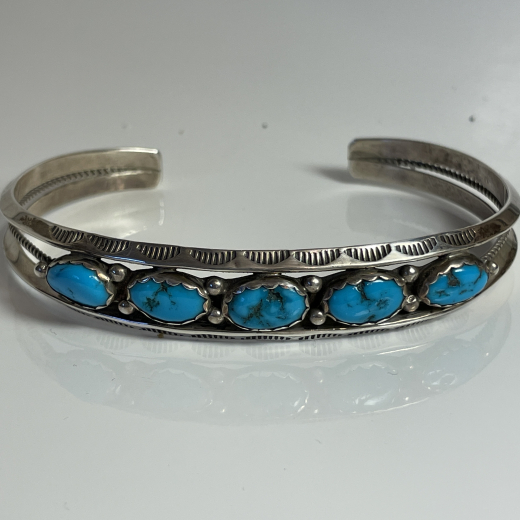 Gro�er Navajo Armreif mit 5 T�rkisen
