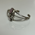 Floraler Navajo Armreif mit Perlmutt Handarbeit