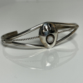 B�rentatzenarmreif mit Perlmutt Navajo Handarbeit