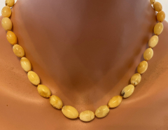 Natur Bernstein Kette Olive in gelb