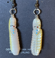 Carved Zuni Maiden Perlmutt Ohrh�nger Zuni Handarbeit